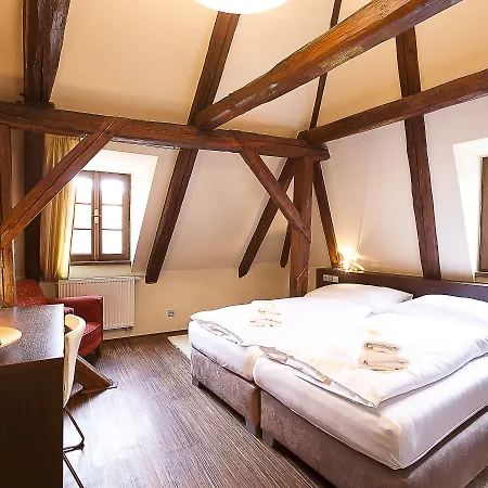Hotel Krcinuv Dum 4*