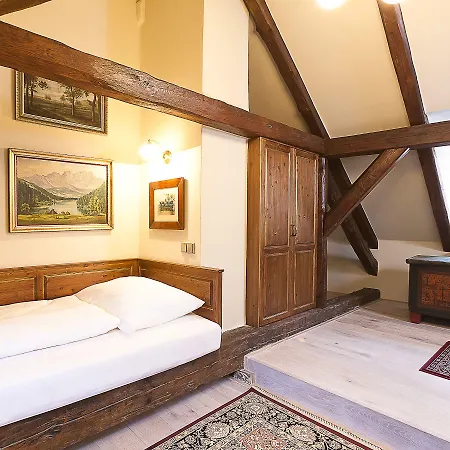 Krčínův Dům Hotel 4*