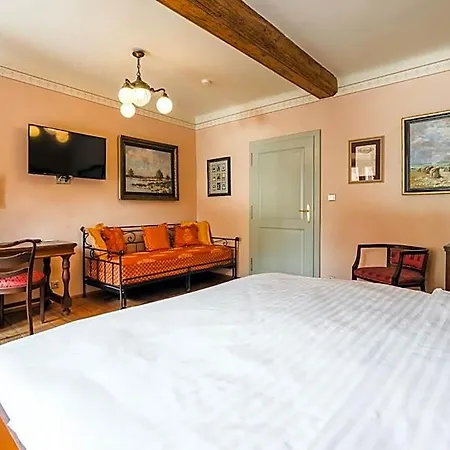Krcinuv Dum Hotel