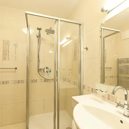 Krcinuv Dum Otel 4*